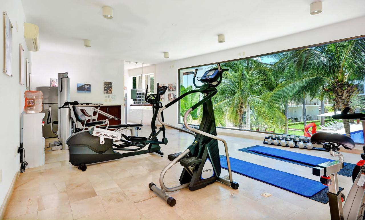 Luxurious & Central Condo In Playa Steps From The Beach Playa del Carmen Exterior foto