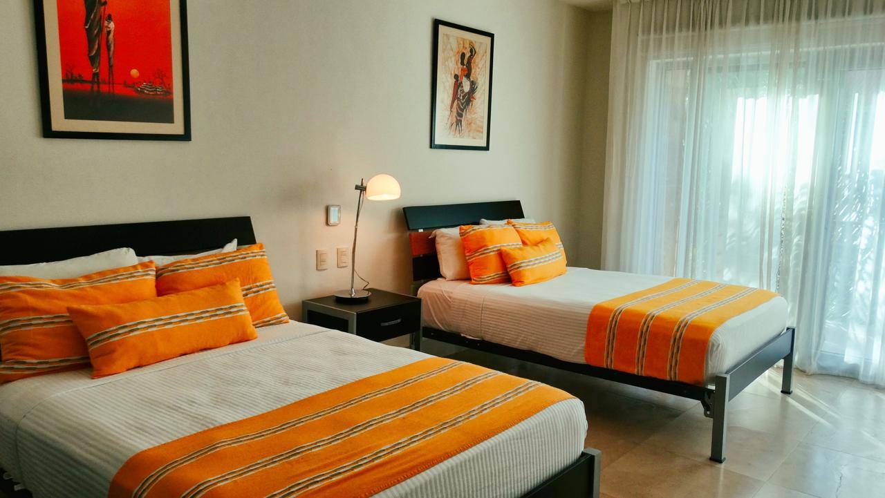 Luxurious & Central Condo In Playa Steps From The Beach Playa del Carmen Exterior foto