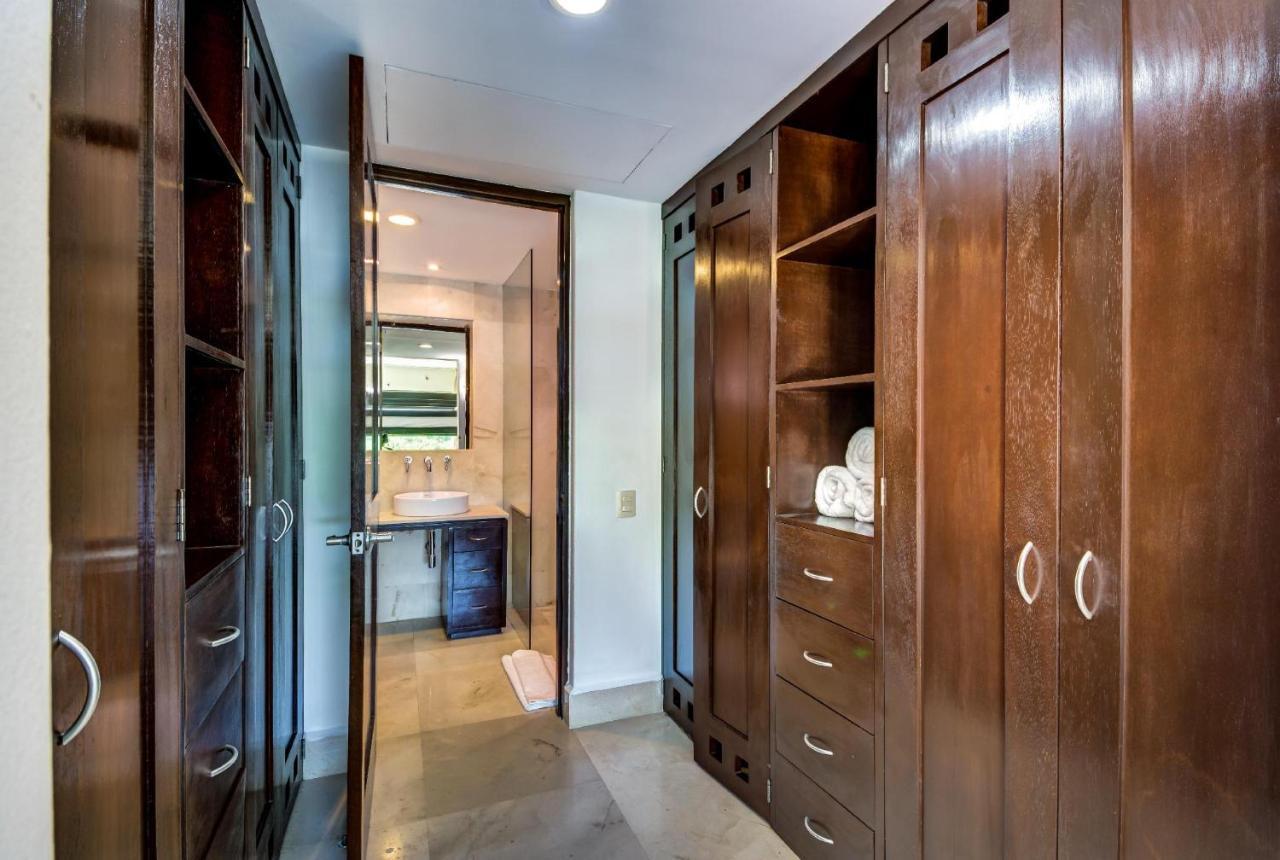 Luxurious & Central Condo In Playa Steps From The Beach Playa del Carmen Exterior foto